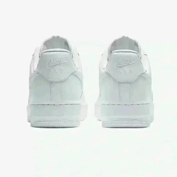 Nike Air Force 1 '07 size 8.5 - Picture 6 of 14